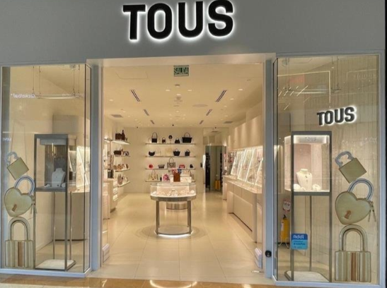 Tous